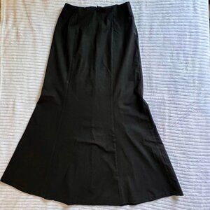 Women's Size 4 Newport News Shape Fix Pleated Black Long Skirt